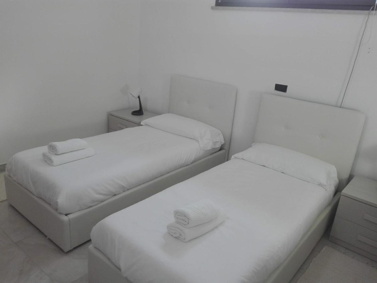 Villa Santoro Ai Tre Ulivi Con Piscina Privata Caiazzo Ngoại thất bức ảnh