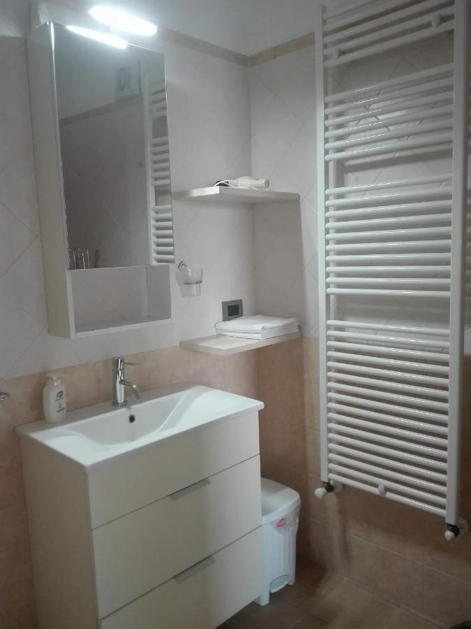Villa Santoro Ai Tre Ulivi Con Piscina Privata Caiazzo Ngoại thất bức ảnh