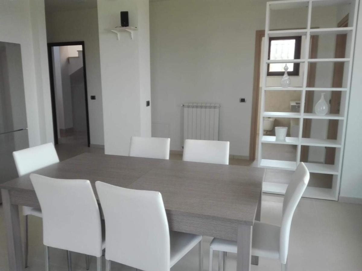 Villa Santoro Ai Tre Ulivi Con Piscina Privata Caiazzo Ngoại thất bức ảnh